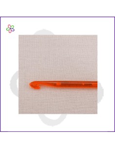 Ganchillo plastico N.10