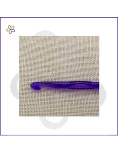 Ganchillo plastico  N.9
