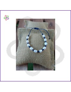 Pulsera de macramé y perlas